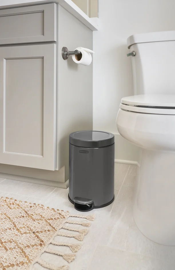 Rubbermaid Poubelle à pédale, ronde, 6 litres, gris foncé - OEM 2179250